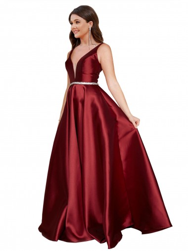 Shop Sleeveless Deep V-Neck A-Line Formal Satin Bridesmaid Dress / Prom Dress with Pockets Ottawa